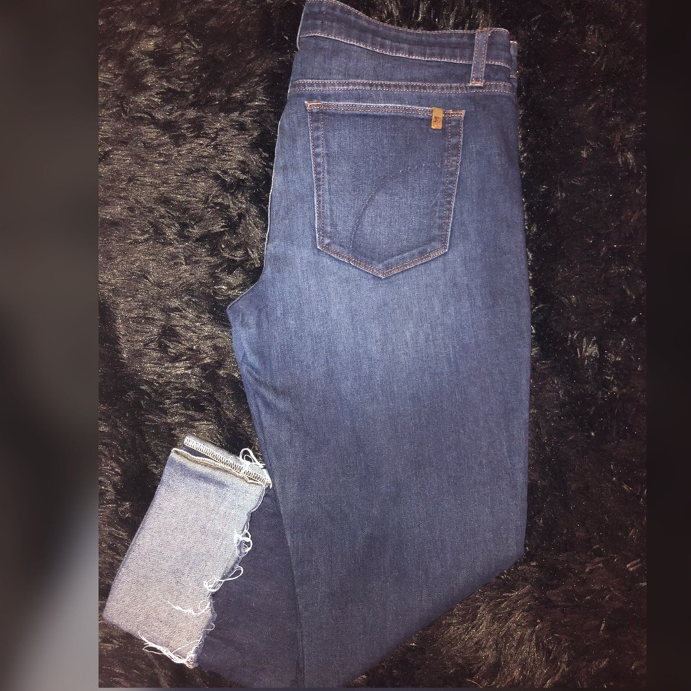 JOE’S JEANS Dark Wash Jean Capris